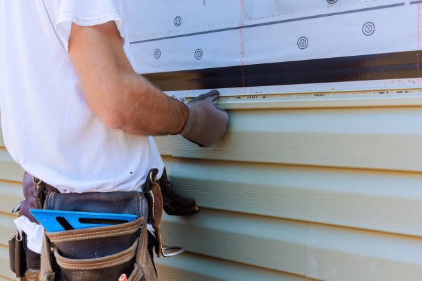 Trusted Storm Damage Siding Repair service in Watertown, FL - Creative Siding